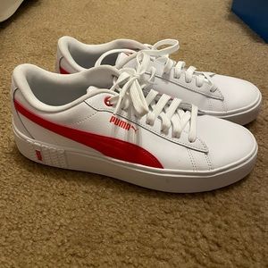 Puma sneakers red stripe